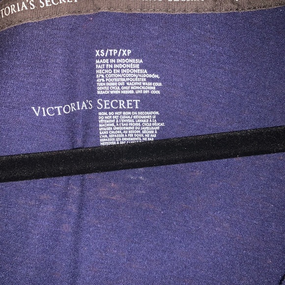 VS SuperModel Essentials tee - Picture 2 of 4